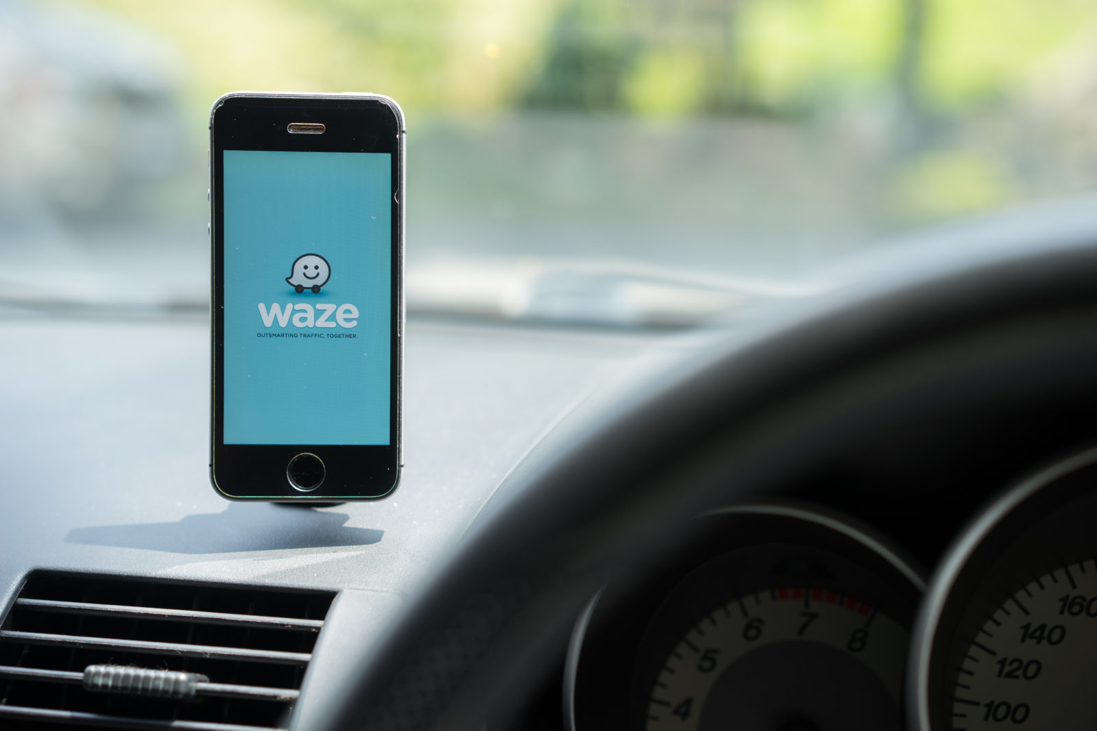 Waze navigation app