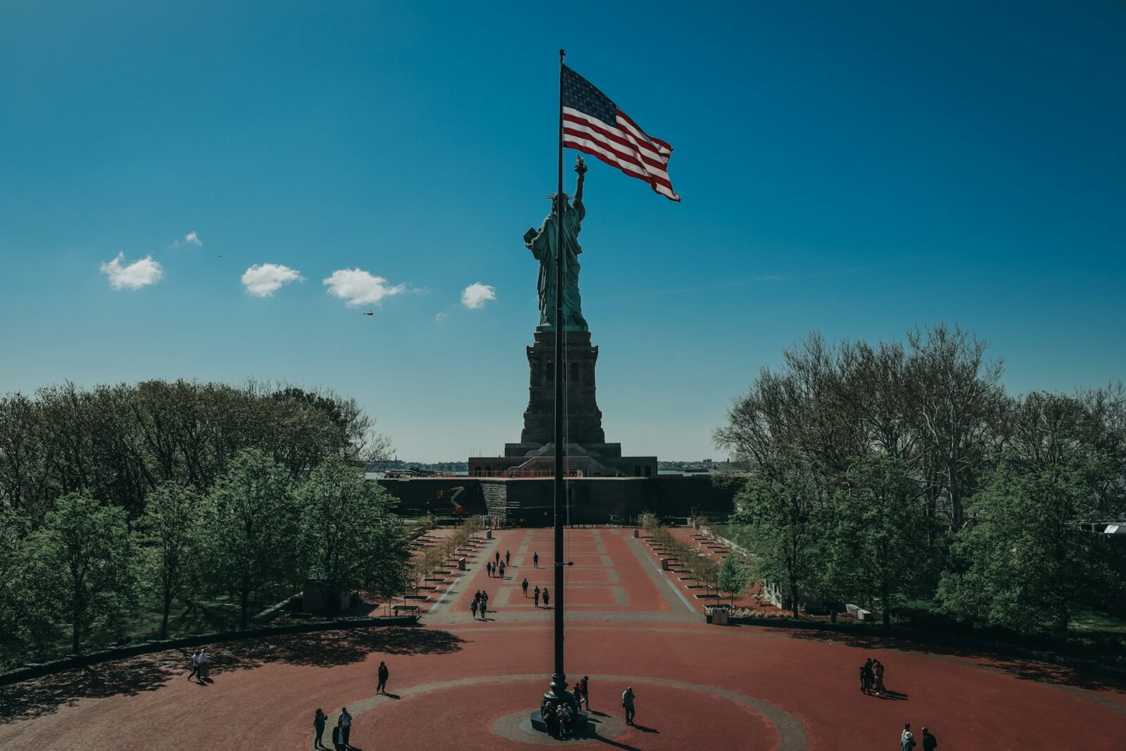  2024/08/Liberty-Island.jpg 