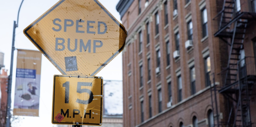 Speed bump street sign